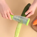 Descascador de legumes e frutas com reservatório