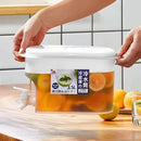 Suqueira plástica com torneira para geladeira
