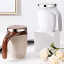 Caneca térmica com misturador de bebidas